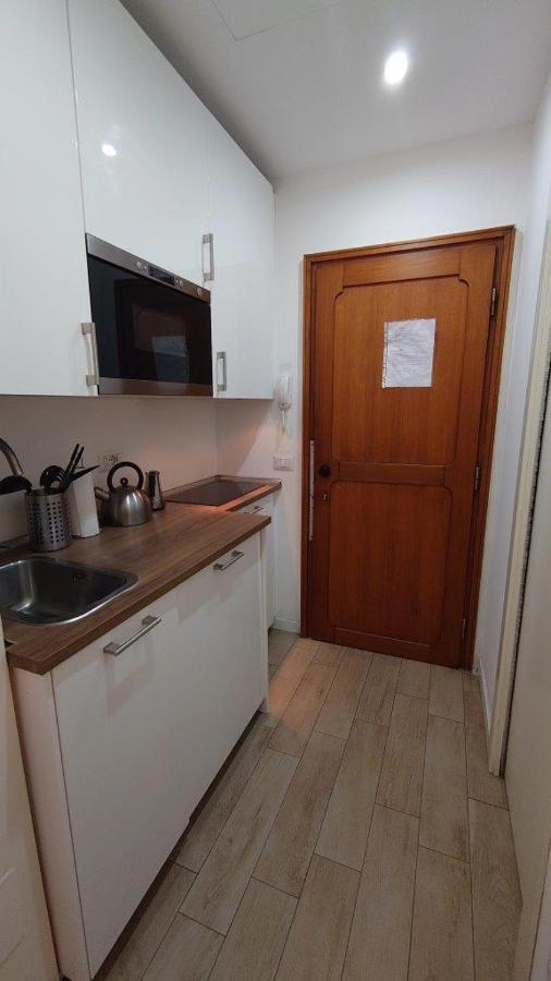 Apartament Monolocale In Corso Porta Nuova Mediolan Zewnętrze zdjęcie